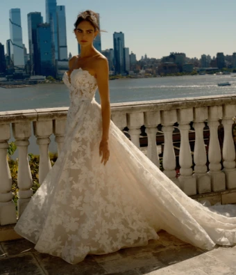 Eve of Milady 1723 #1 thumbnail