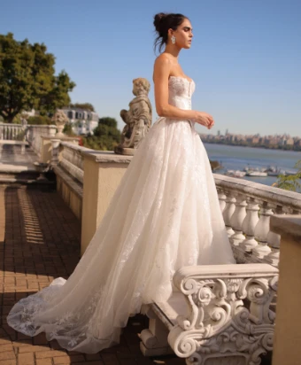 Eve of Milady 1728 #1 thumbnail