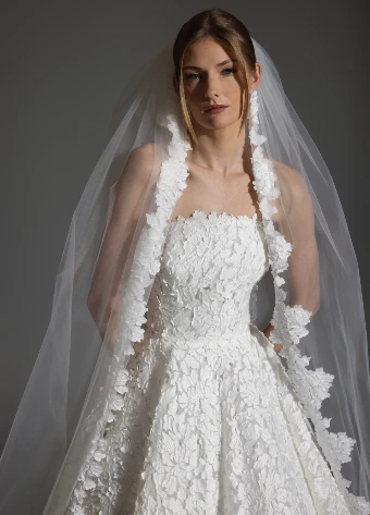 Lazaro Avery #9 thumbnail