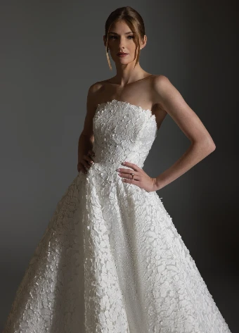 Lazaro Avery #5 thumbnail