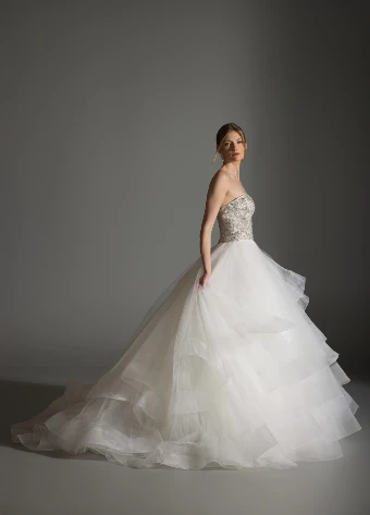 Lazaro Avril #7 thumbnail